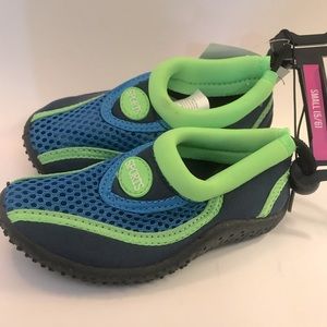 Water shoes toddler small 5/6 NEW